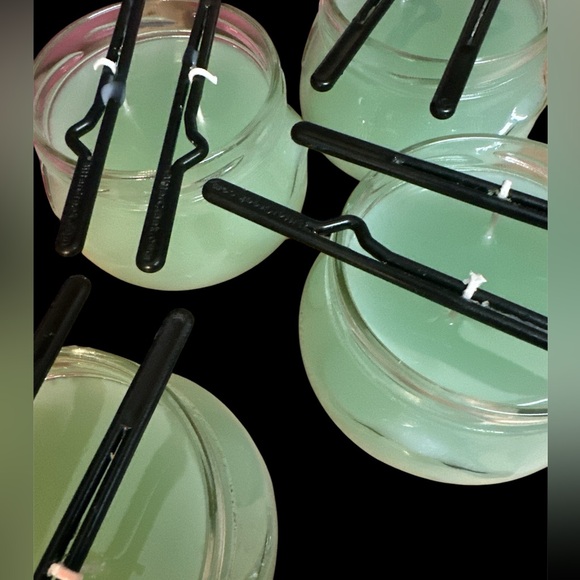 SCENT UNLEASHED CANDLES, **EUCALYPTUS RETREAT. - Picture 6 of 6